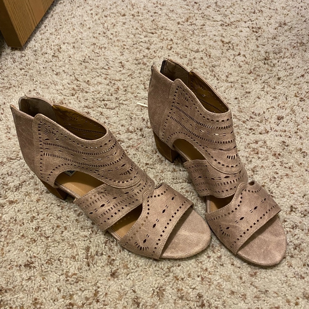 Bought from Buckle, Size: 11, Color: Tan